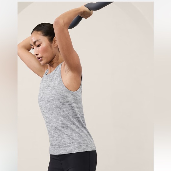 Athleta in motion seamless tank - Picture 2 of 7